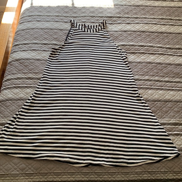 Express Black & White Striped Sleeveless Midi Dress - Picture 8 of 10
